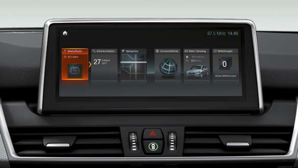 Touch Interface BMW 2 Series Gran Tourer Touch Interface Control Display BMW 2 Series Gran Tourer F46 2018 interior