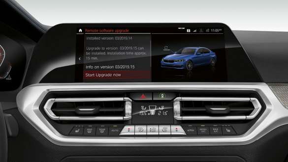BMW 3 Series Sedan, Remote Software Upgrade. Frontal close-up of the cockpit display of the BMW 3 Series Sedan with Remote Software Upgrade.