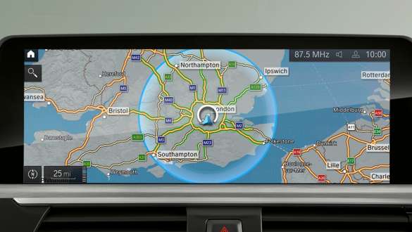 Plug-in hybrid BMW 3 Series Touring 2021 G21 navigation system Plug-in hybrid BMW 3 Series Touring 2021 G21 navigation system close-up