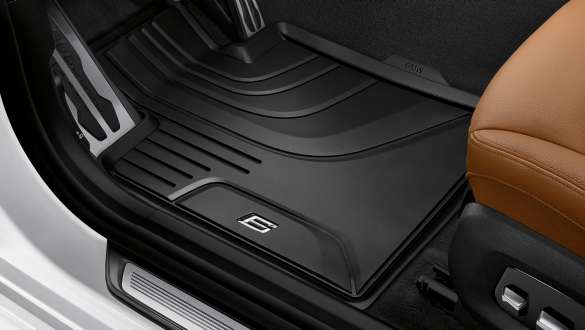 BMW all-weather floor mats front BMW 6 Series Gran Turismo G32 2020 BMW all-weather floor mats front BMW 6 Series Gran Turismo G32 2020 close up