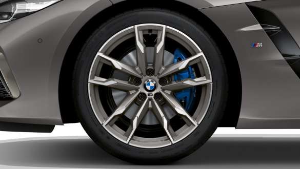 M Sport brake BMW Z4 M40i Roadster G29 M Sport brake BMW Z4 M40i Roadster G29 2019 BMW Individual Frozen Grey metallic side view alloy rim