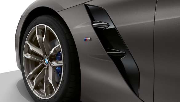 Air Breather BMW Z4 M40i Roadster G29 Air Breather BMW Z4 M40i Roadster G29 2019 BMW Individual Frozen Grey metallic close-up