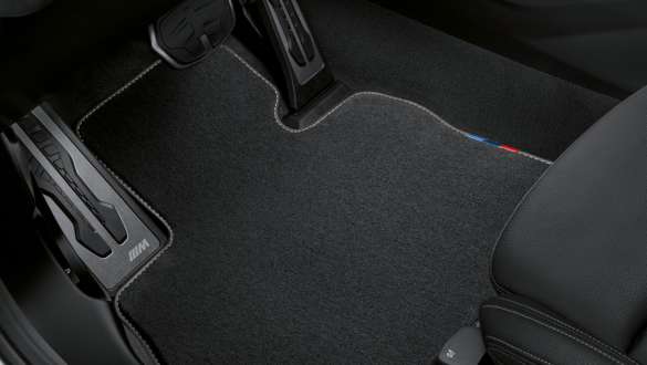 Floor mats in velour BMW M235i xDrive Gran Coupé Floor mats in velour BMW M235i xDrive Gran Coupé F44 interior