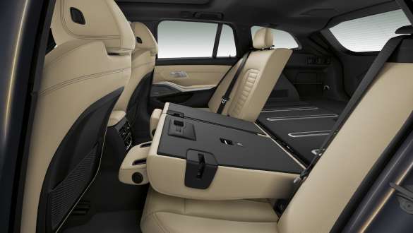 BMW M340i xDrive Touring BMW M340d xDrive Touring (G21), Through-loading system BMW M340i xDrive Touring BMW M340d xDrive Touring (G21), Through-loading system