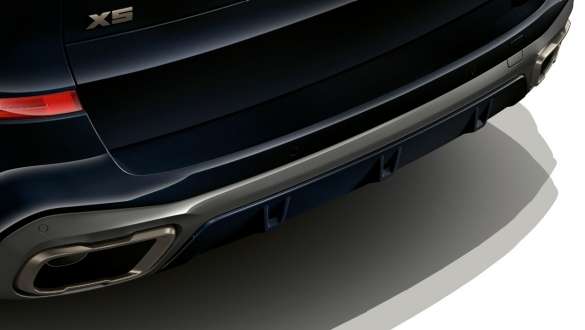 M Sport exhaust system BMW X5 M50i M Sport exhaust system BMW X5 M50i G05 close-up rear view