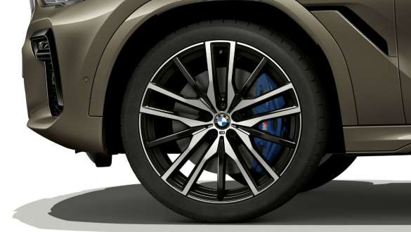 22“ M light alloy wheels Double-spoke style 742 M Jet Black with mixed tyres BMW X6 G06 2019 22“ M light alloy wheels Double-spoke style 742 M Jet Black with mixed tyres BMW X6 G06 2019