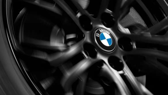 BMW Floating Hub Cap BMW Autumn Winter Accessories BMW Floating Hub Cap