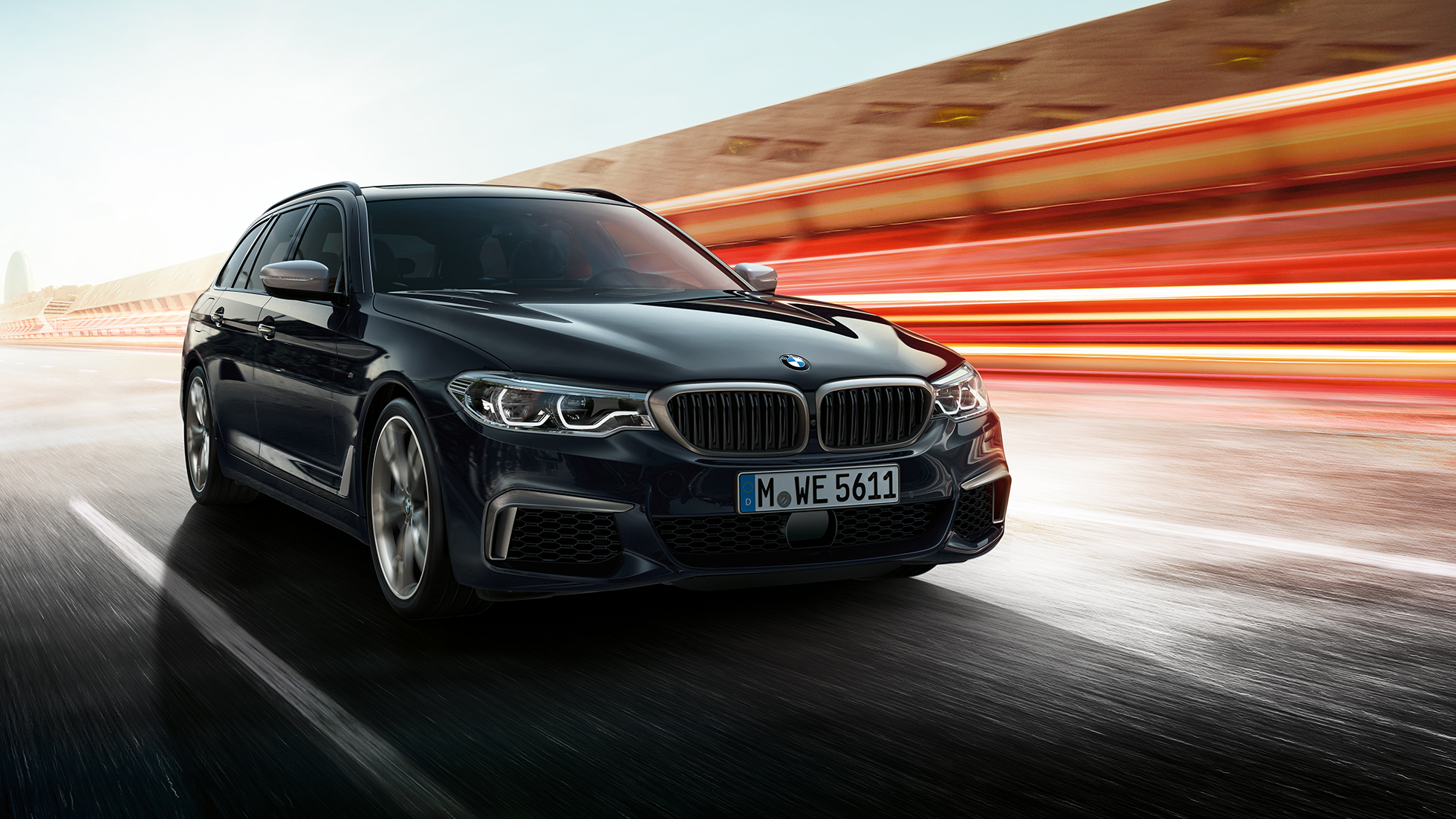 BMW kidney grille BMW M550d xDrive Touring BMW kidney grille BMW M550d xDrive Touring G31 Azurite Black metallic close-up front