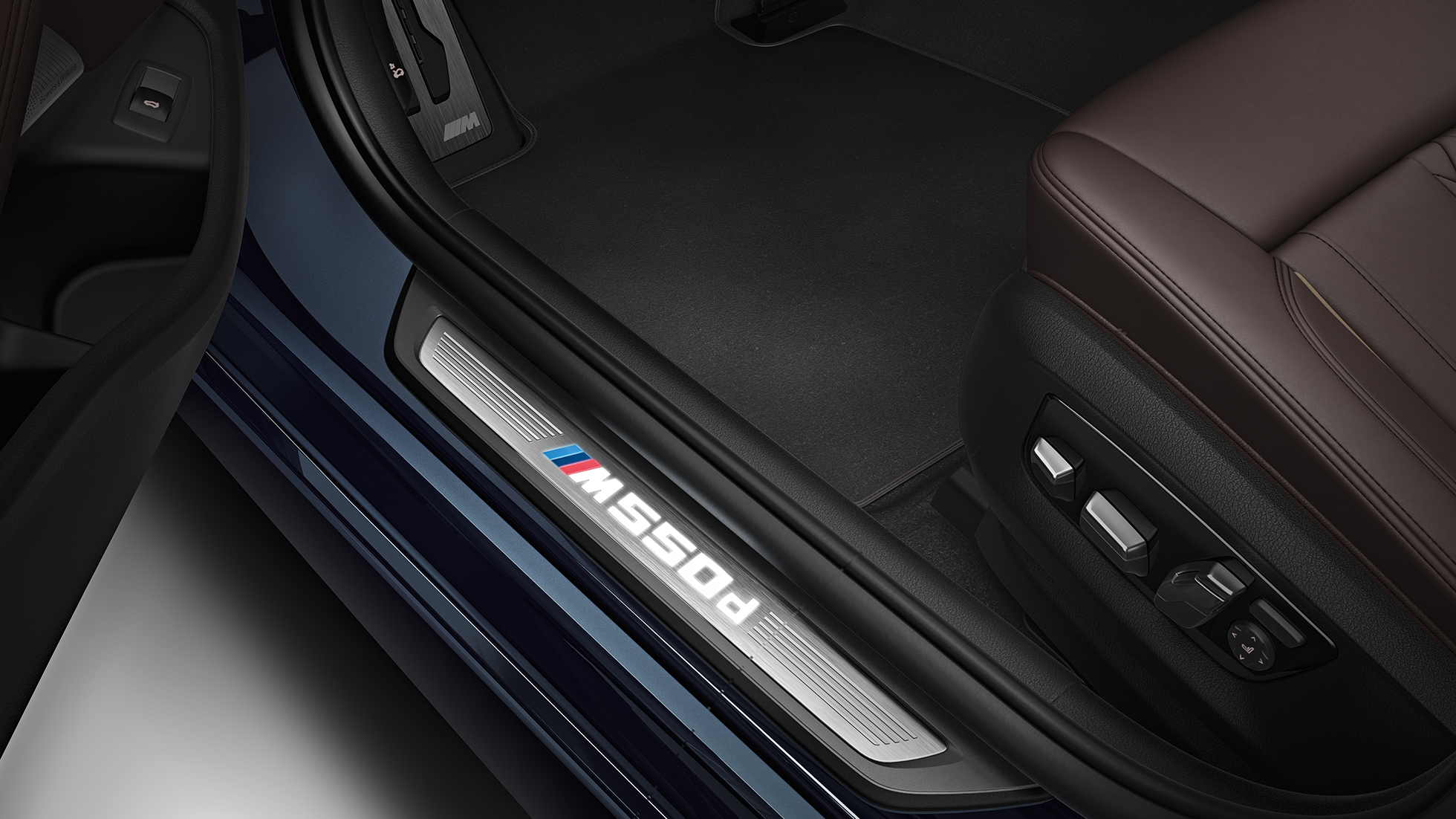 Doorsill finisher BMW M550d xDrive Touring Doorsill finisher BMW M550d xDrive Touring G31 interior