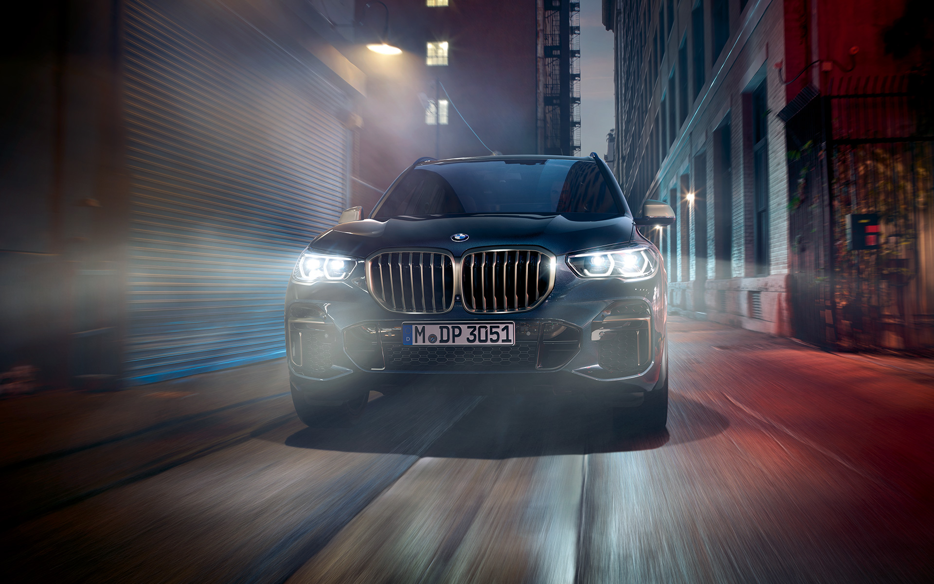 BMW kidney grille in Cerium Grey BMW X5 M50i G05 2018 SUV Carbon black metallic front view