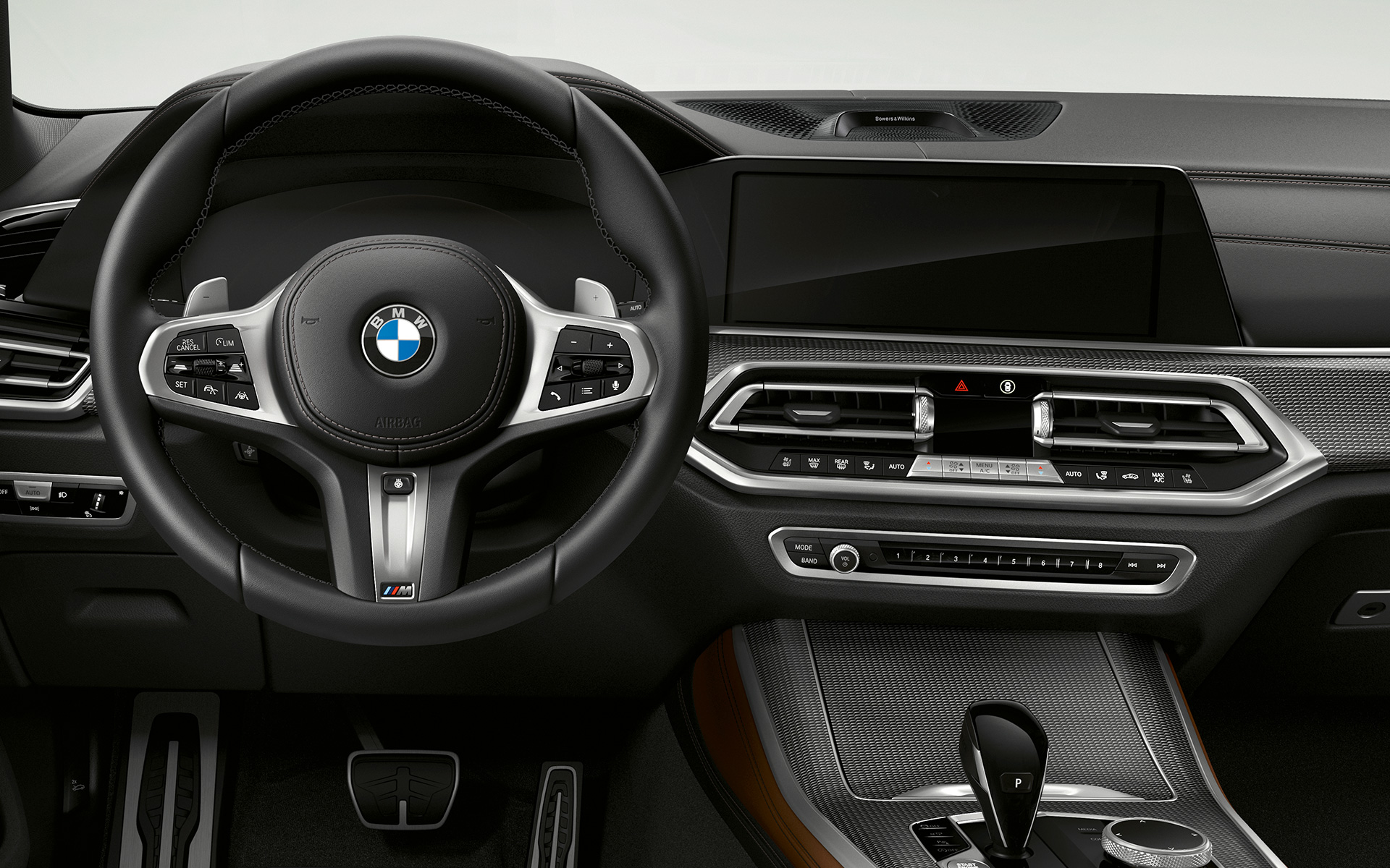 M leather steering wheel BMW X5 M50i G05 2018 SUV cockpit