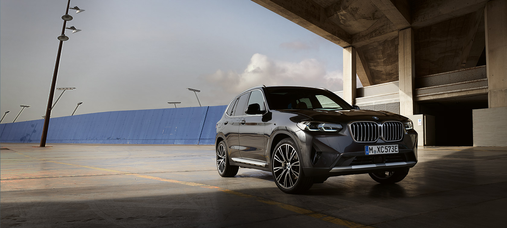 Bmw x3 hybrid store battery size