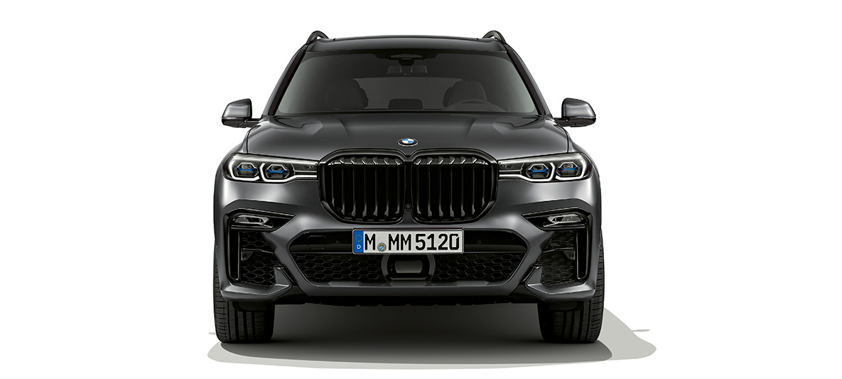 BMW Dark Shadow Edition front view BMW X7 G07 Dark Shadow Edition front view