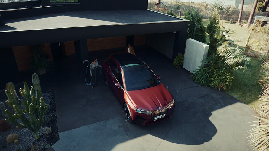 BMW iX i20 electric SUV personal eSIM 5G Video BMW iX i20 electric SUV personal eSIM 5G Video