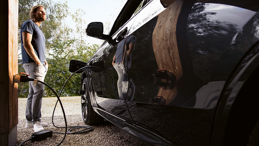 BMW Flexible Fast Charger BMW charging products BMW Flexible Fast Charger