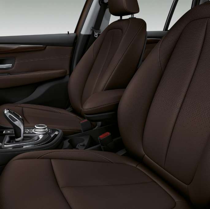 Sport seats BMW 2 Series Gran Tourer 218d xDrive Model Luxury Line F46 2018 interior