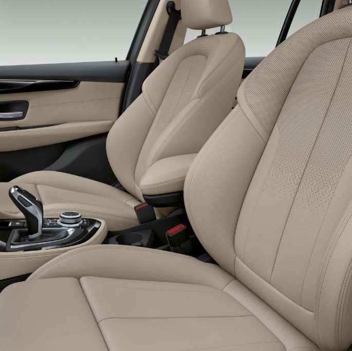 Sport seats BMW 2 Series Gran Tourer 220d Model Sport Line F46 2018 interior 